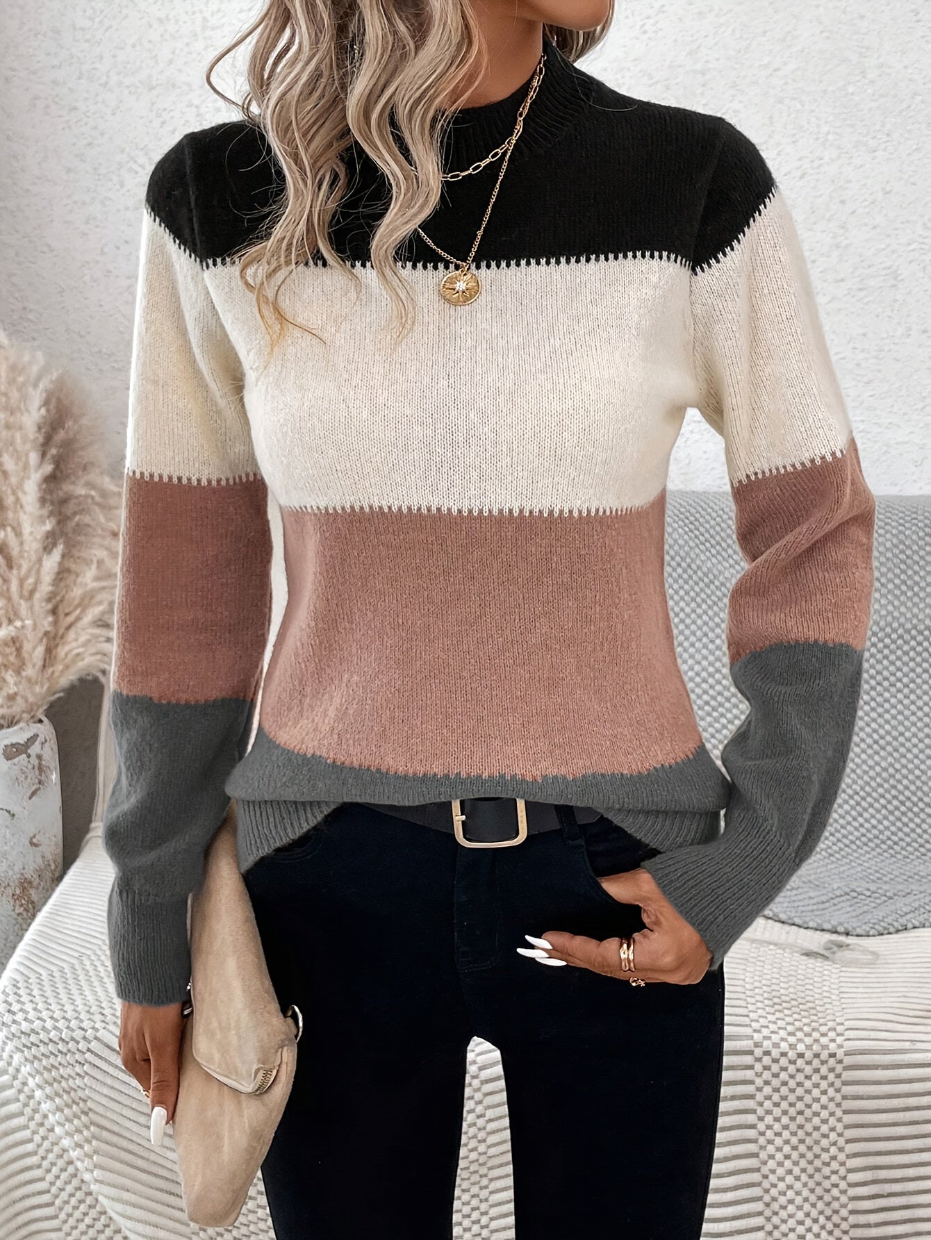 Laurenta Elegant Sweater