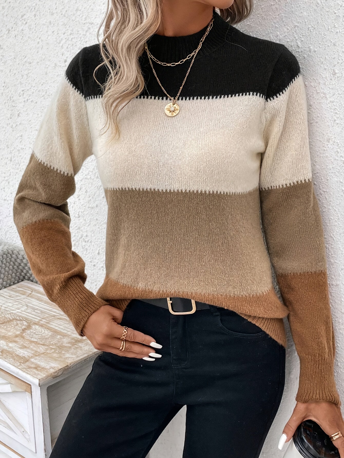 Laurenta Elegant Sweater