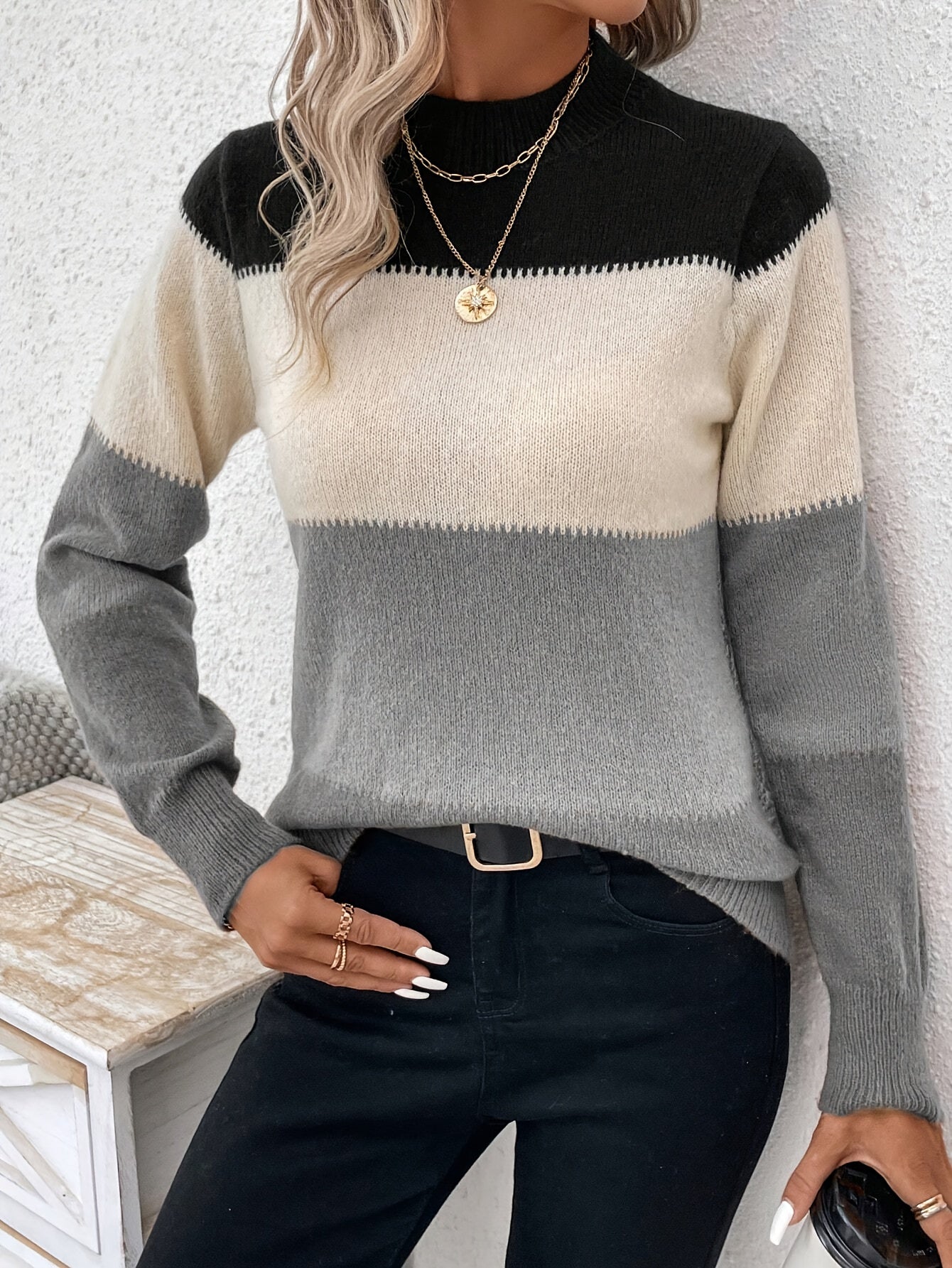 Laurenta Elegant Sweater