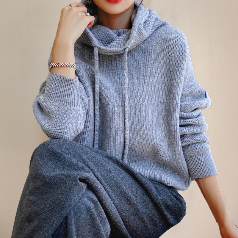 Handa Knitted Hoodie